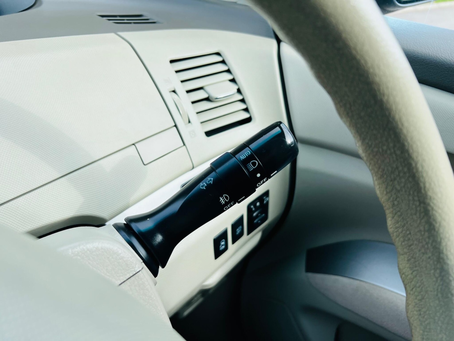 Used Toyota Estima 2020 for sale - 77456448: Photo 46