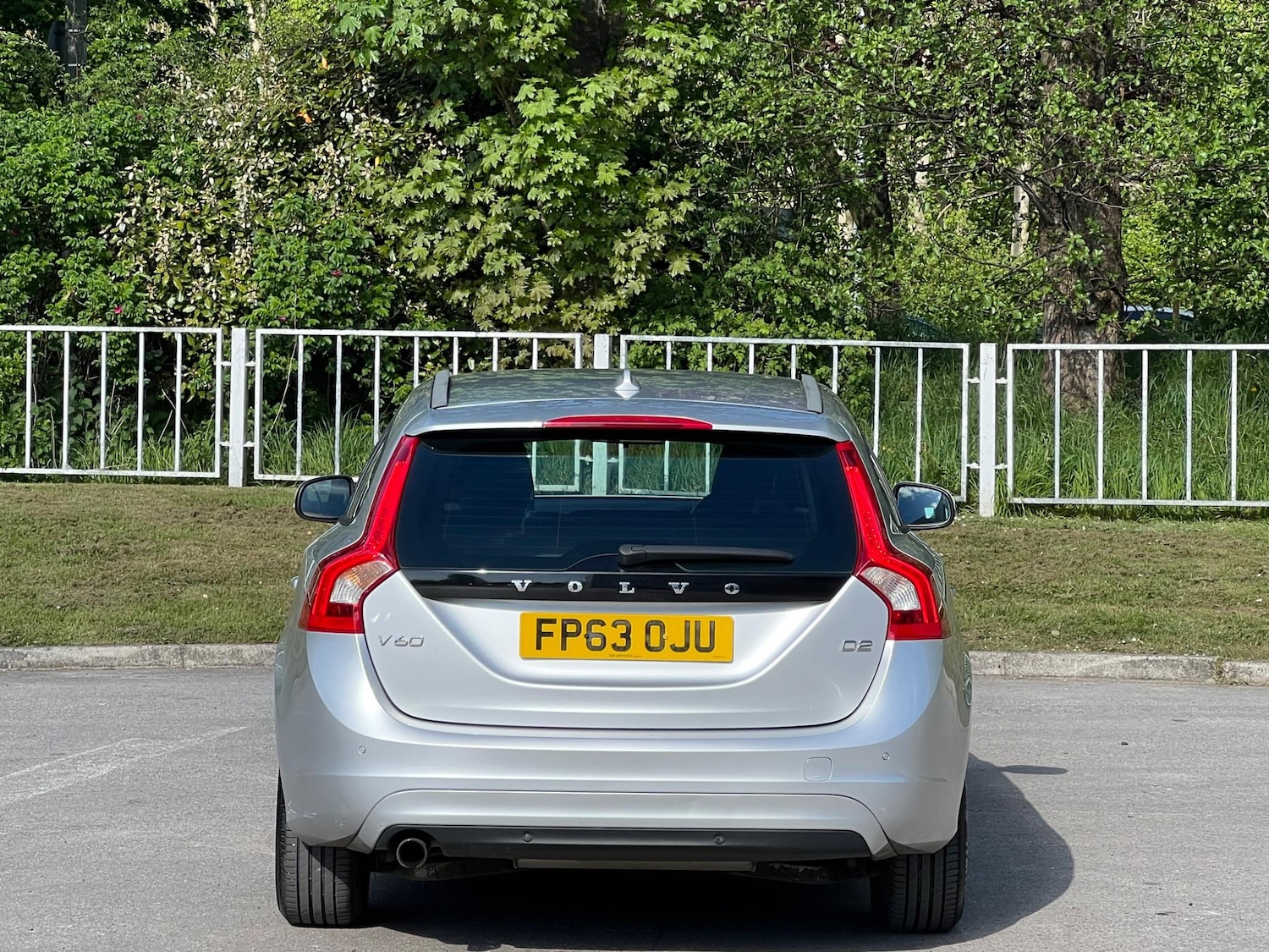 Used Volvo V60 2013 for sale - 77455932: Photo 10