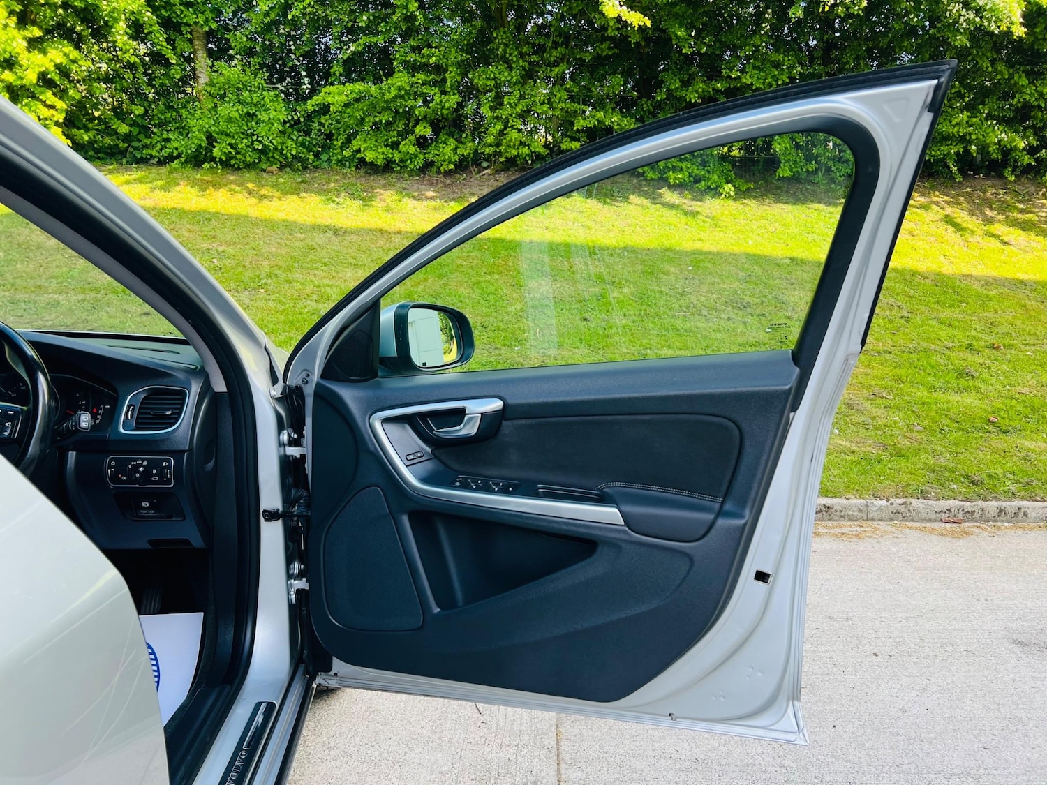 Used Volvo V60 2013 for sale - 77455932: Photo 28