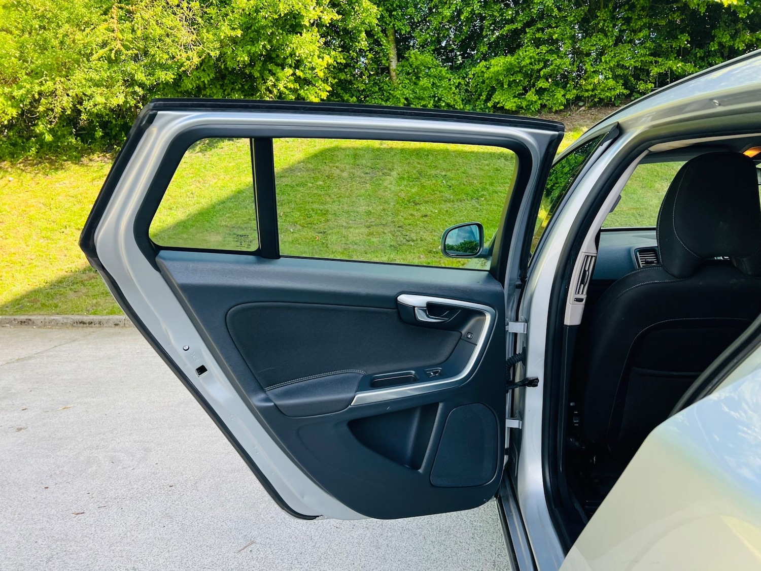 Used Volvo V60 2013 for sale - 77455932: Photo 29