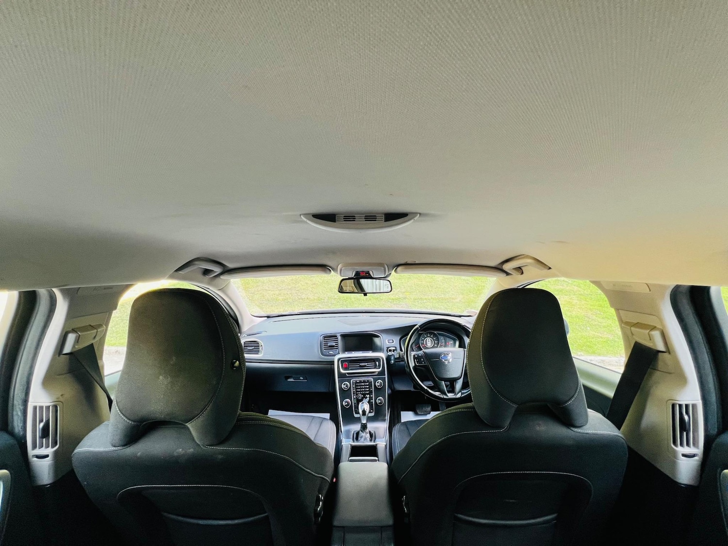 Used Volvo V60 2013 for sale - 77455932: Photo 45