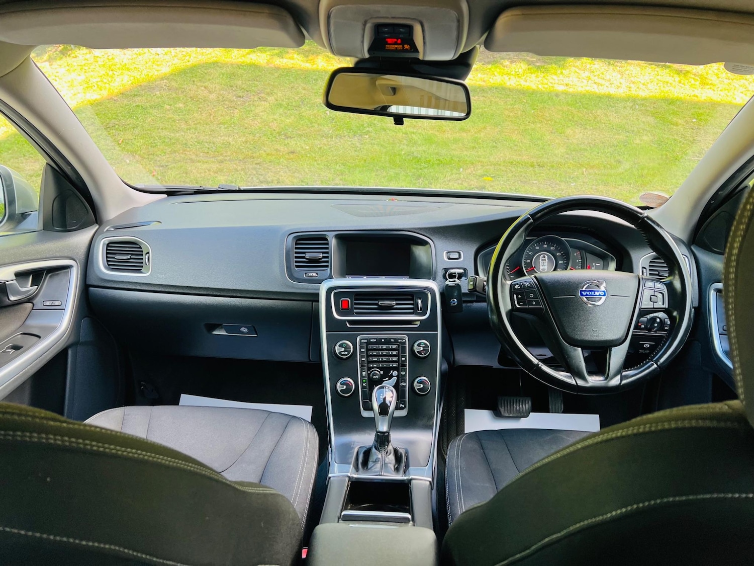 Used Volvo V60 2013 for sale - 77455932: Photo 47