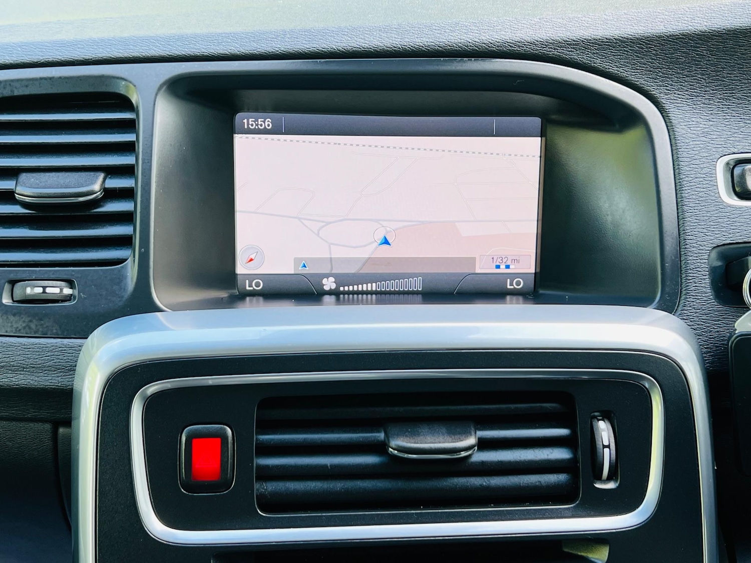 Used Volvo V60 2013 for sale - 77455932: Photo 56