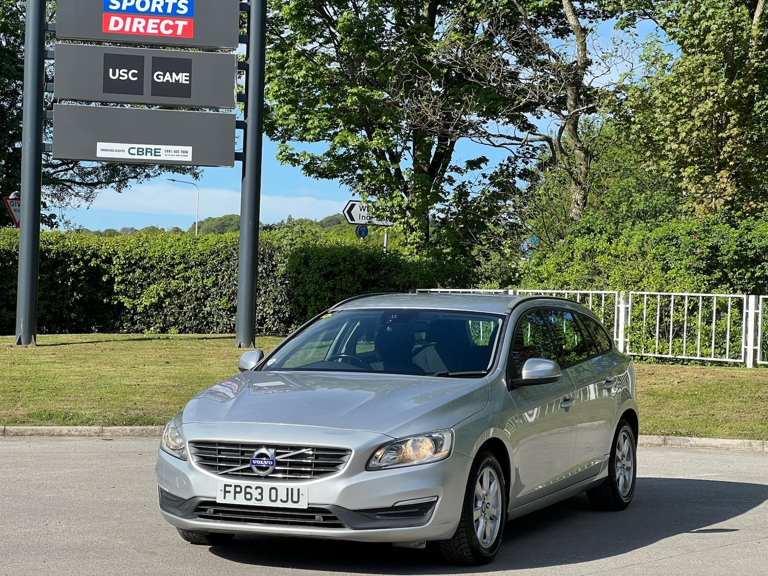 Used Volvo V60 2013 for sale - 77455932: Photo 8