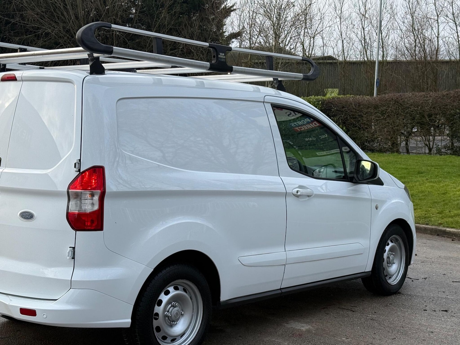 Used Ford Transit Courier 2018 for sale - 77550591: Photo 21