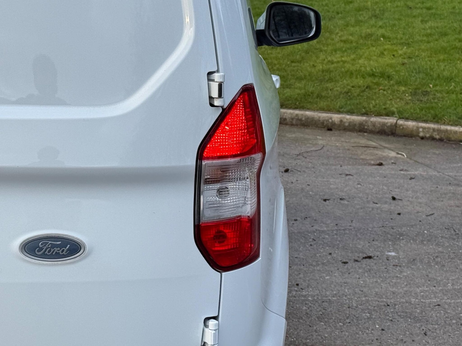 Used Ford Transit Courier 2018 for sale - 77550591: Photo 31