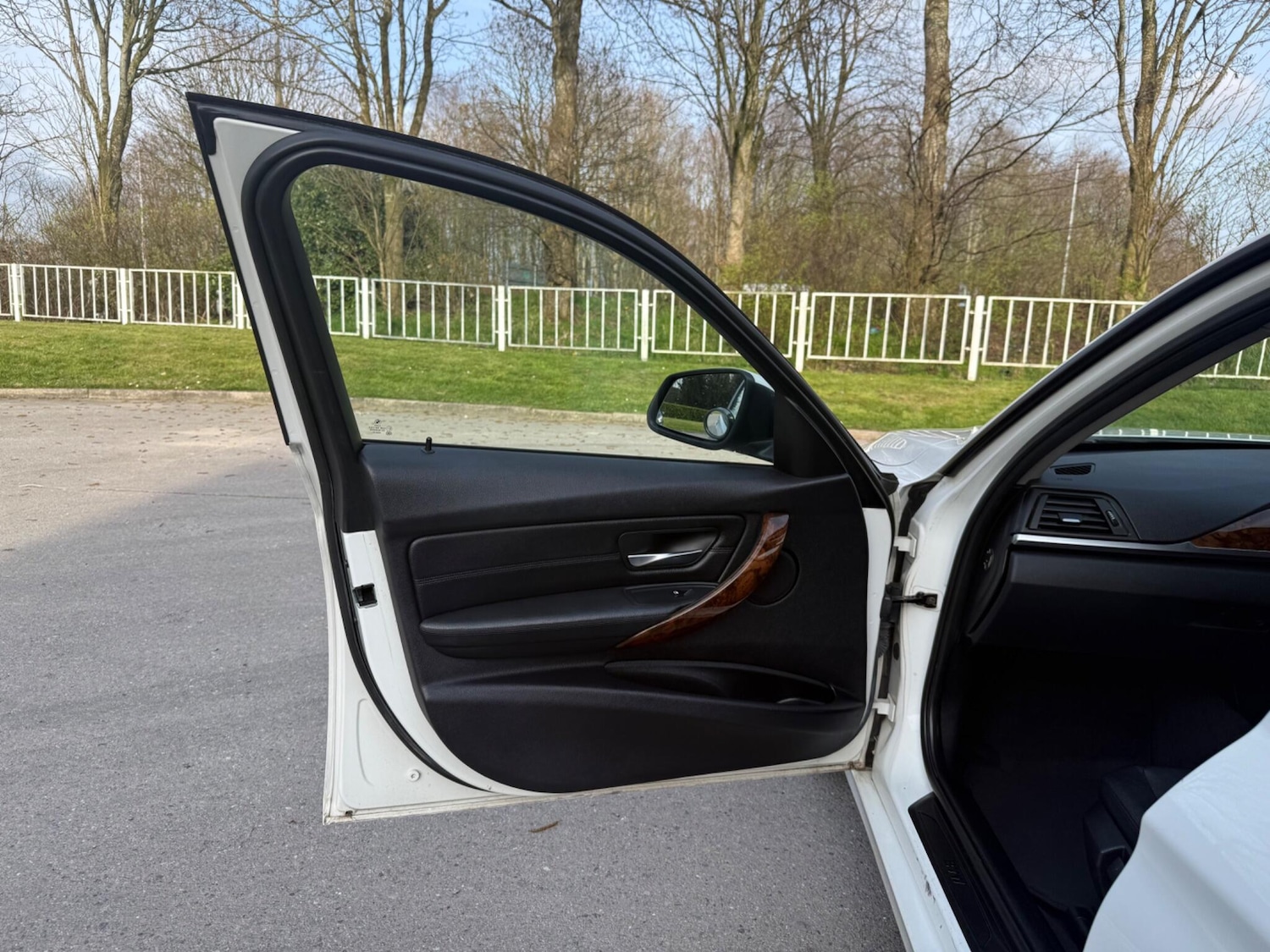 Used BMW 3 Series 2012 for sale - 77977808: Photo 28