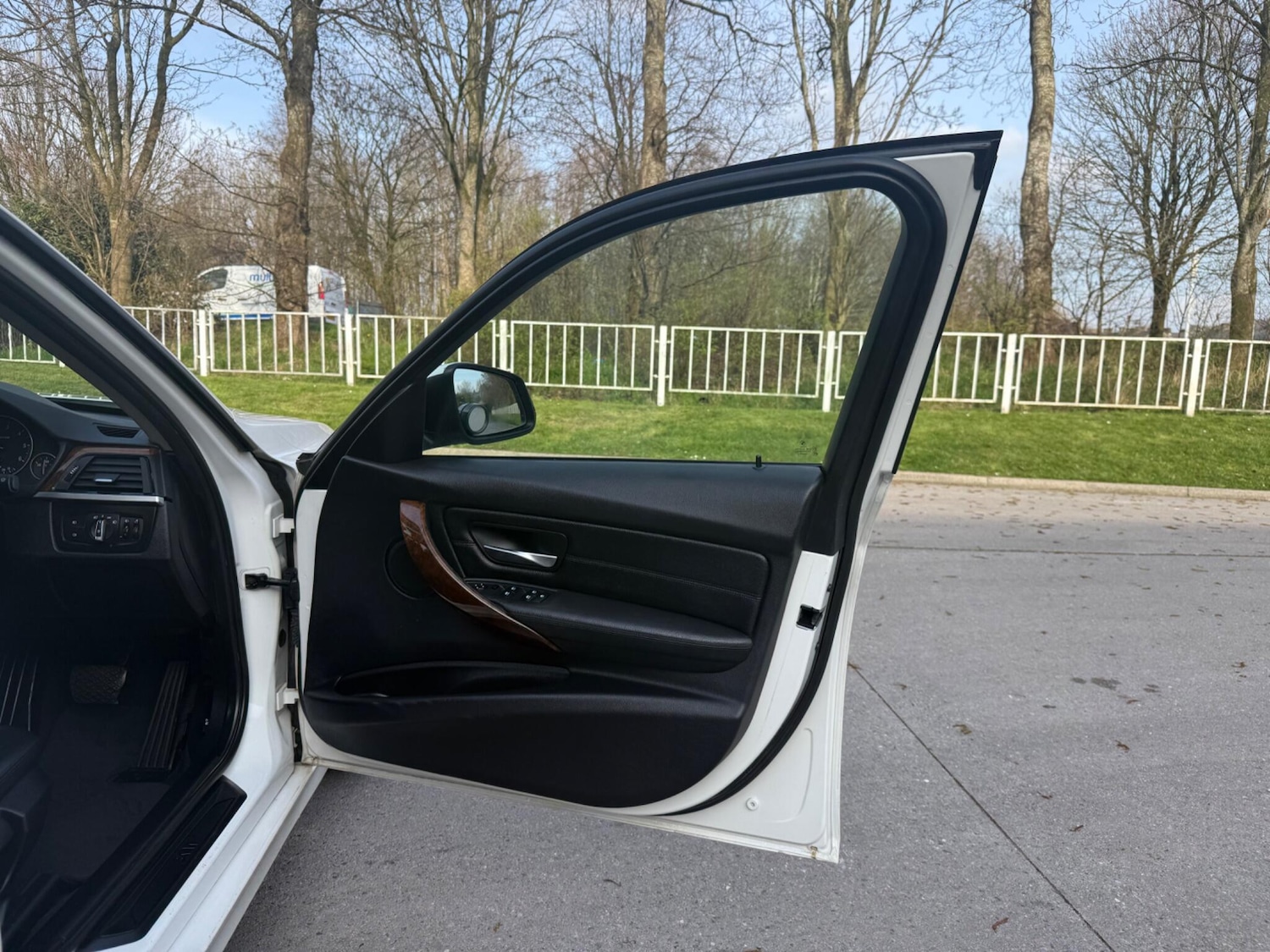 Used BMW 3 Series 2012 for sale - 77977808: Photo 29