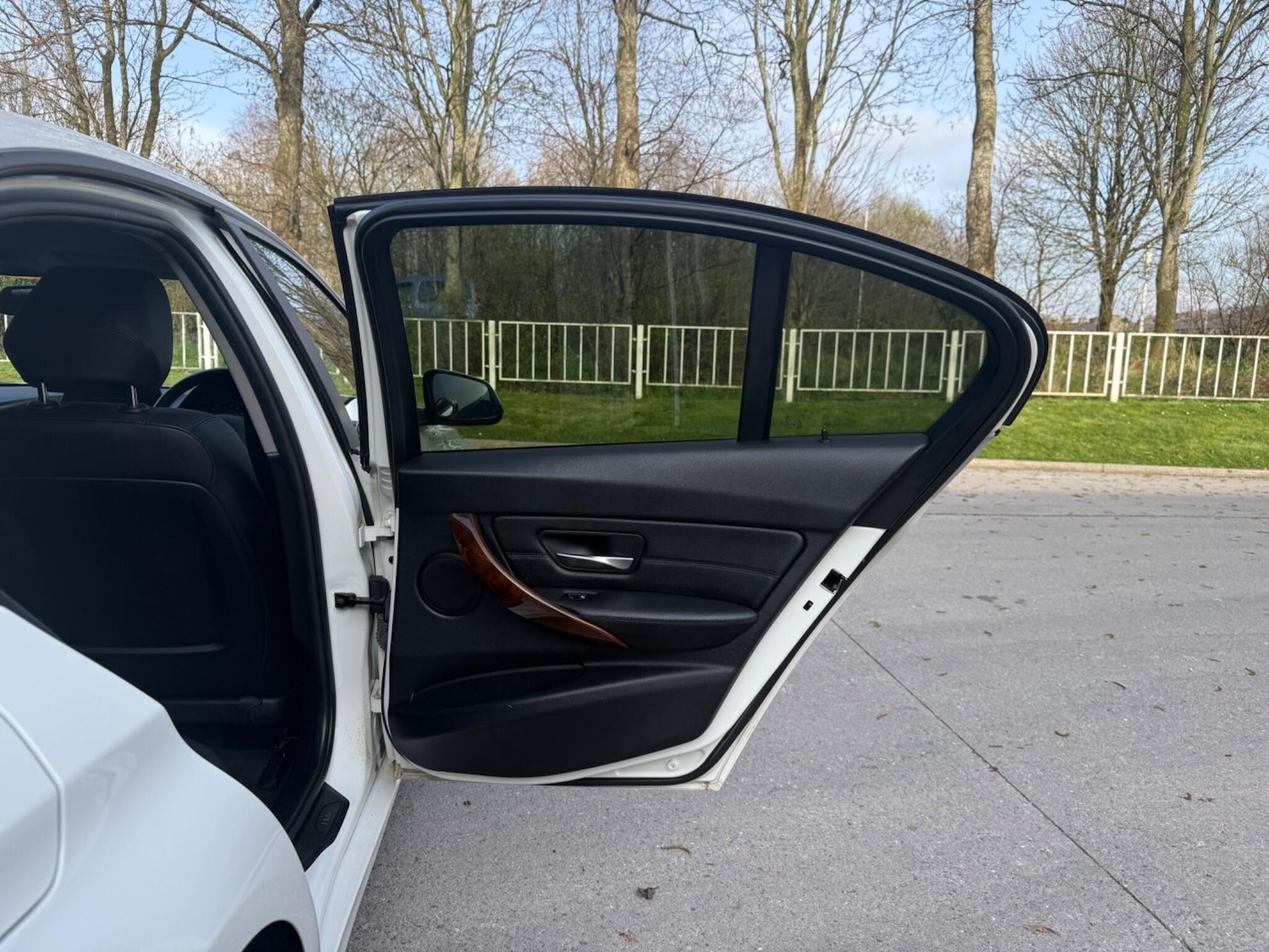 Used BMW 3 Series 2012 for sale - 77977808: Photo 31