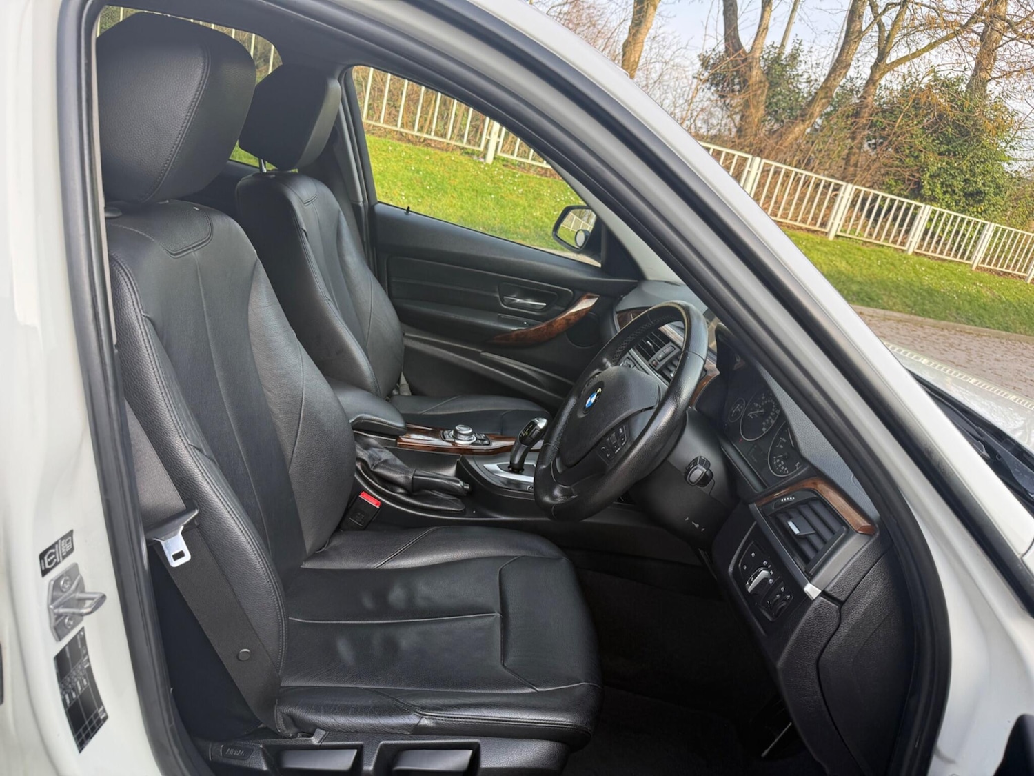 Used BMW 3 Series 2012 for sale - 77977808: Photo 32