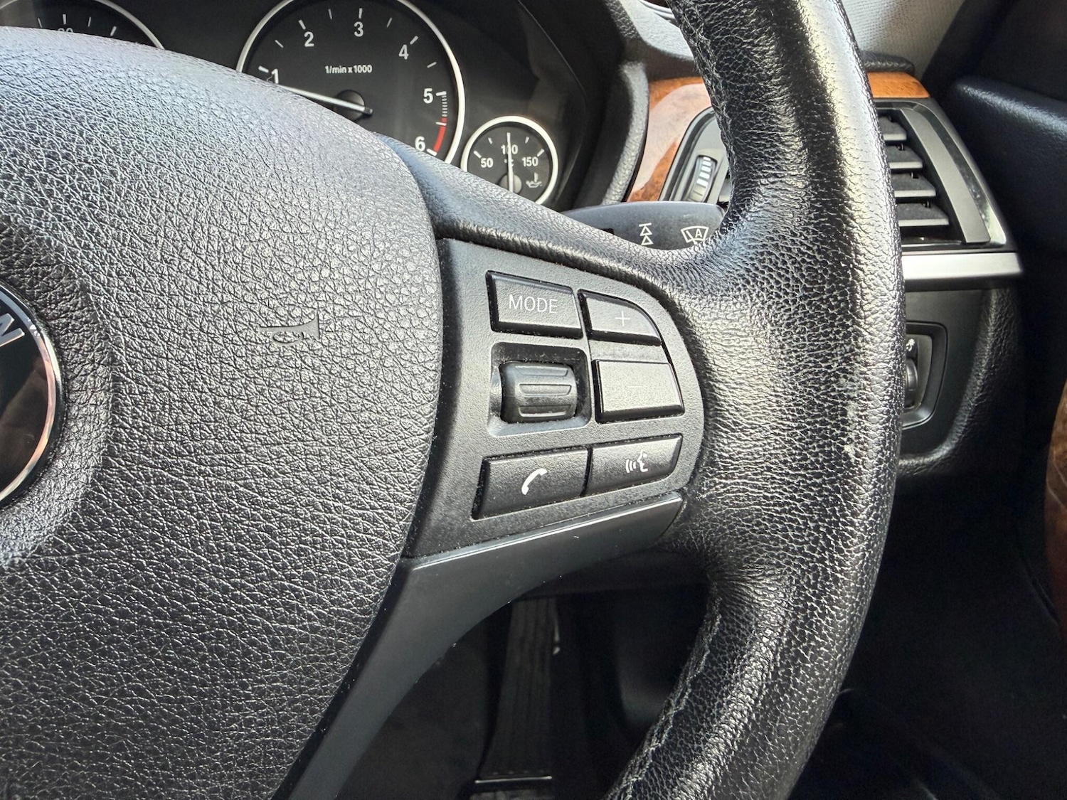 Used BMW 3 Series 2012 for sale - 77977808: Photo 51