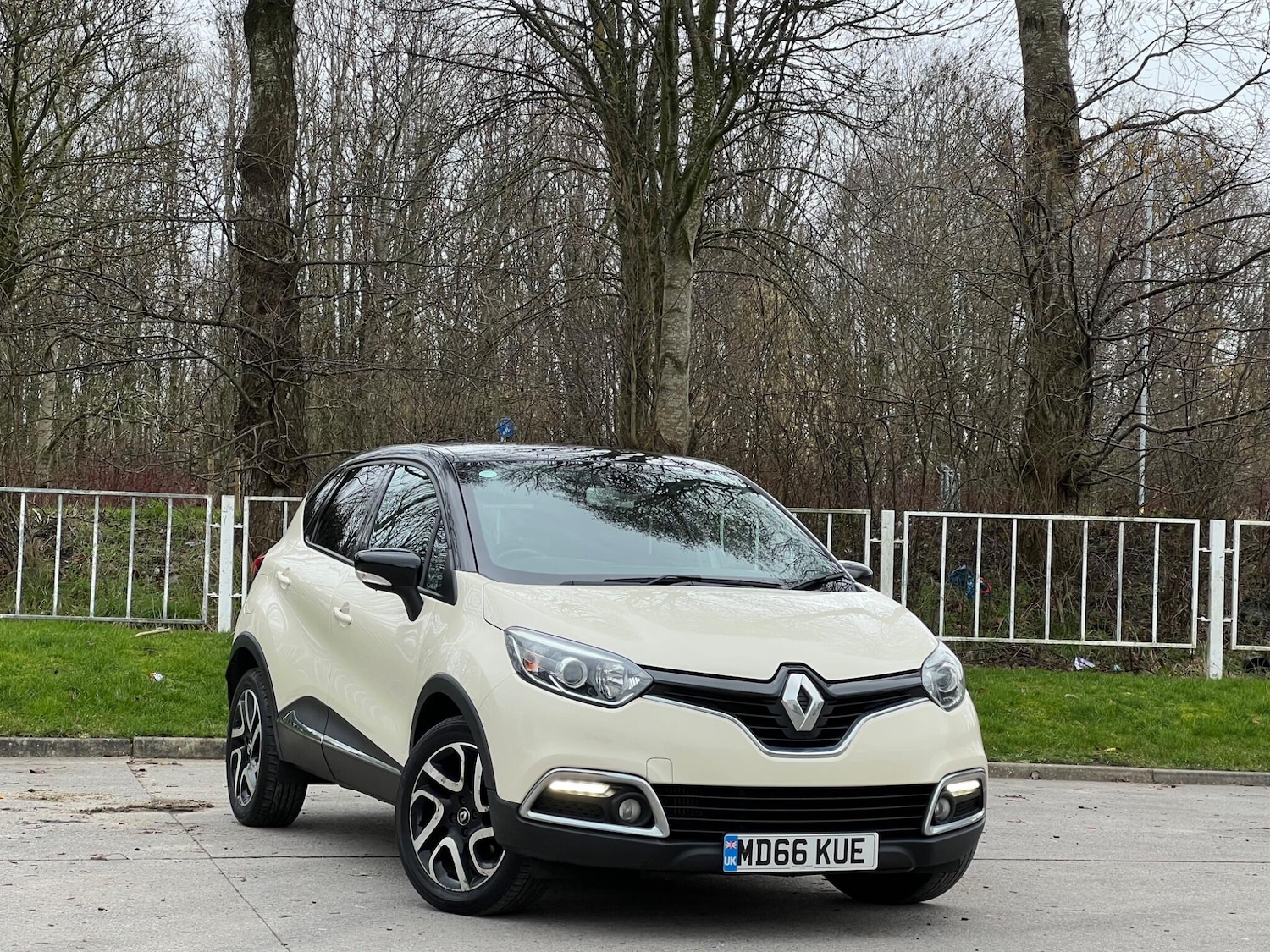 Used Renault Captur for sale - 77598796: Photo 1