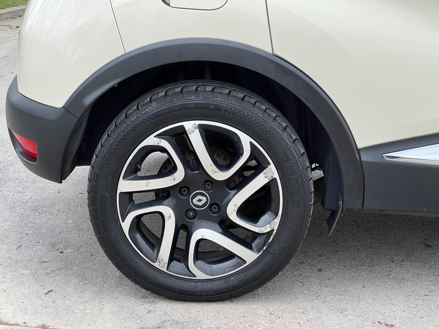 Used Renault Captur for sale - 77598796: Photo 16