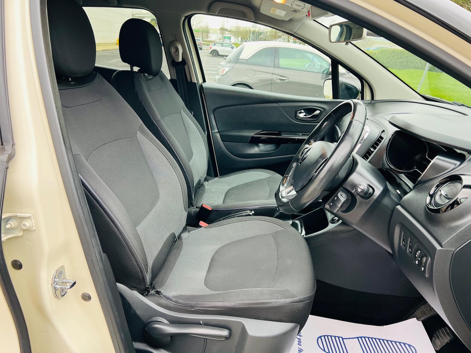 Used Renault Captur for sale - 77598796: Photo 18