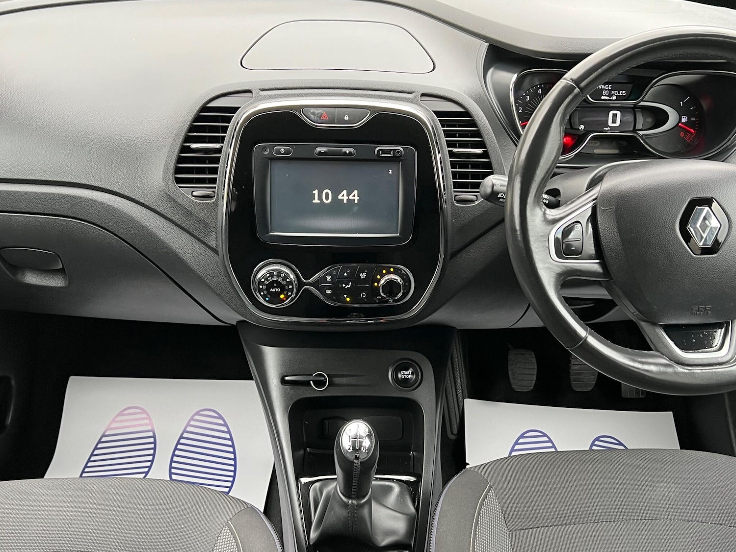 Used Renault Captur for sale - 77598796: Photo 42