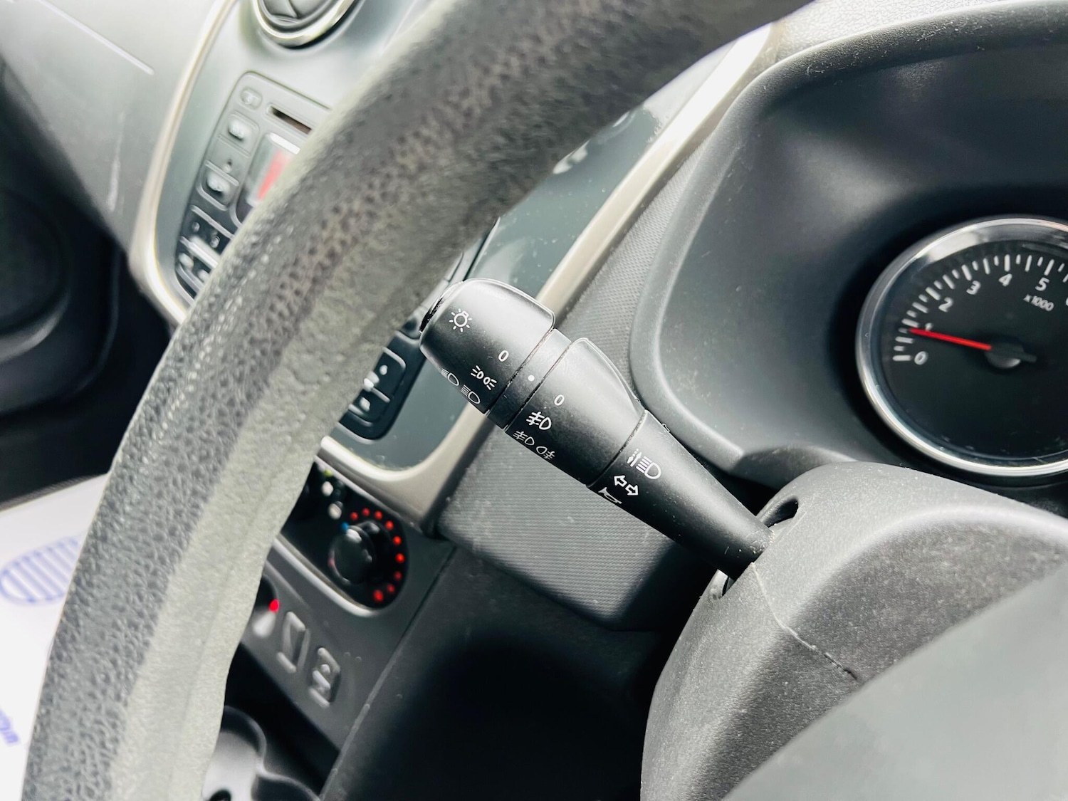 Used Dacia Sandero Stepway 2014 for sale - 77455580: Photo 45