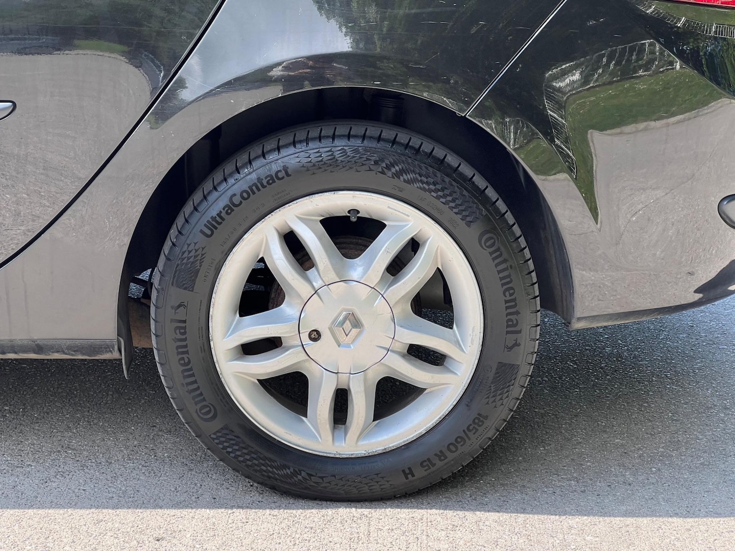 Used Renault Clio 2008 for sale - 77455585: Photo 25