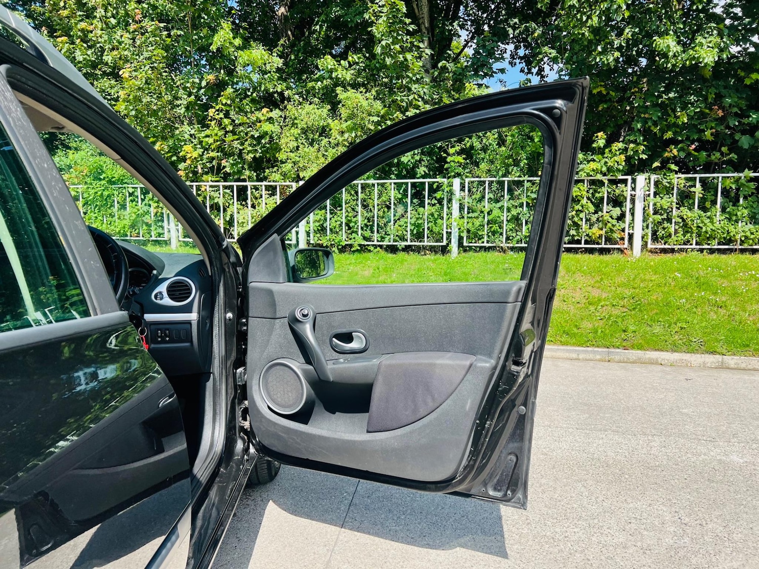 Used Renault Clio 2008 for sale - 77455585: Photo 29