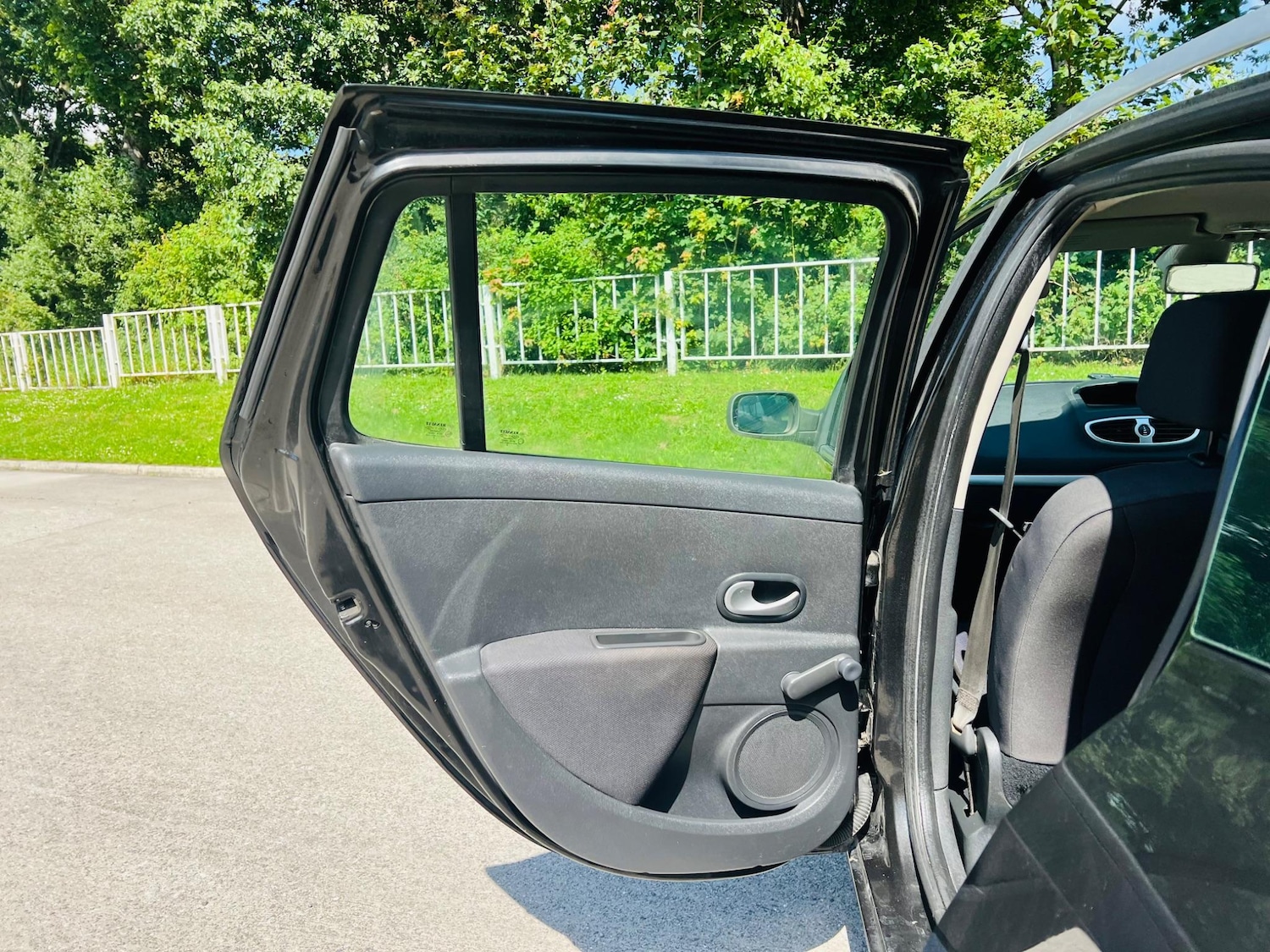 Used Renault Clio 2008 for sale - 77455585: Photo 30