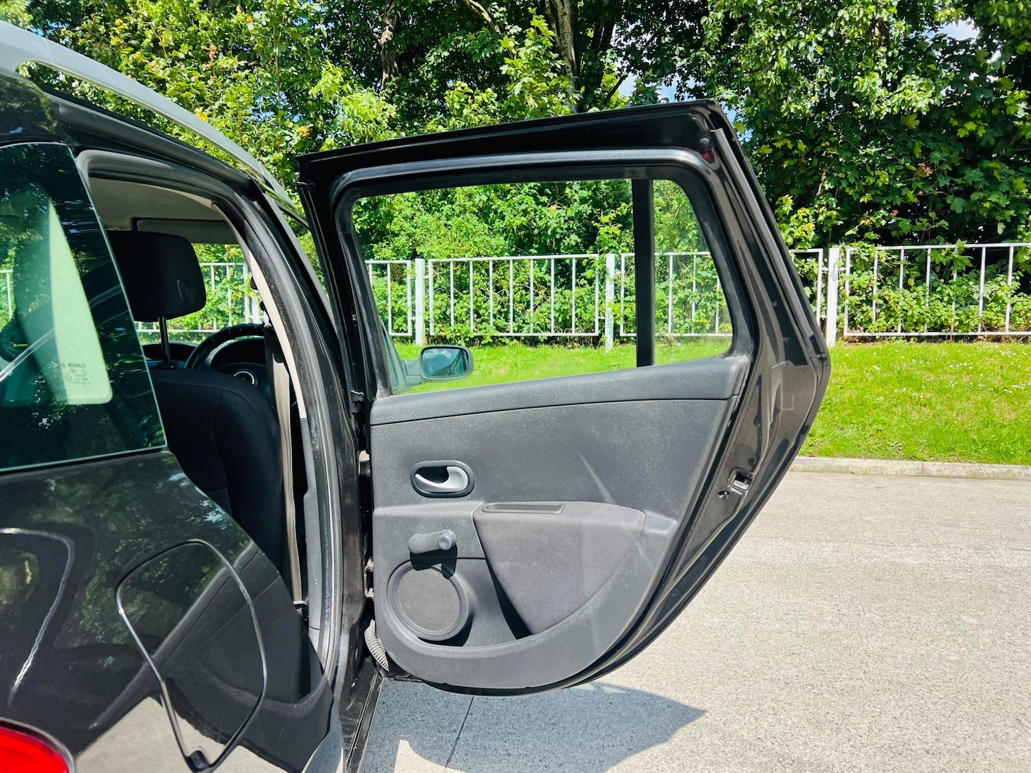 Used Renault Clio 2008 for sale - 77455585: Photo 31