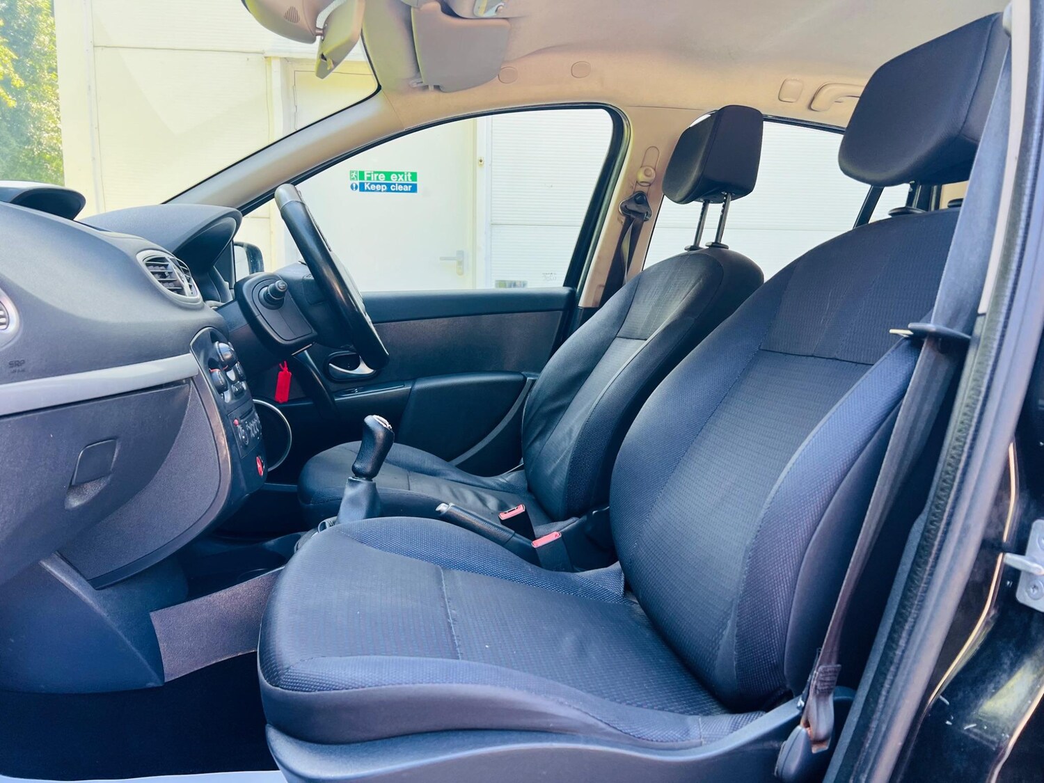 Used Renault Clio 2008 for sale - 77455585: Photo 37