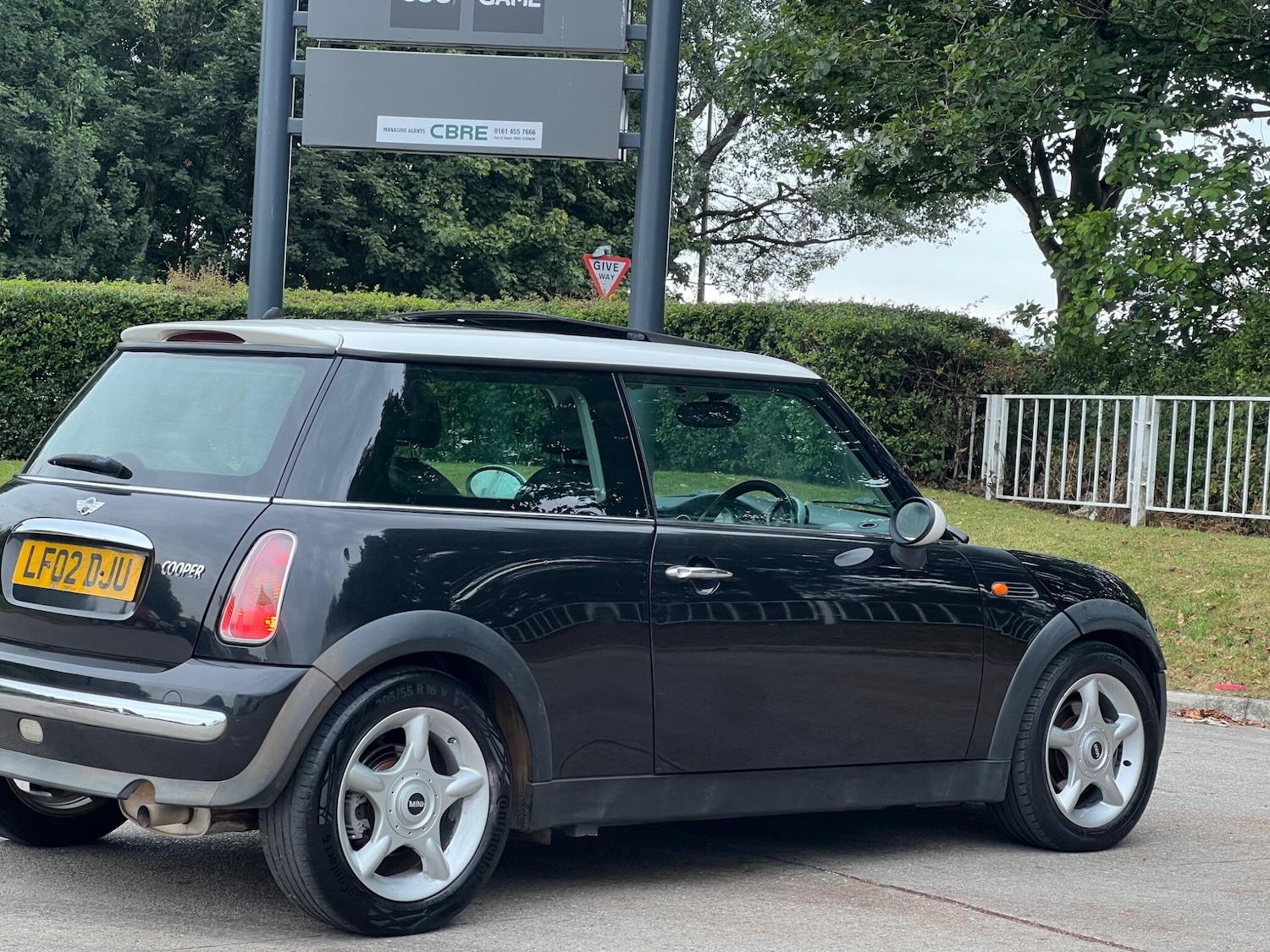 Used MINI Hatch 2002 for sale - 77455393: Photo 17