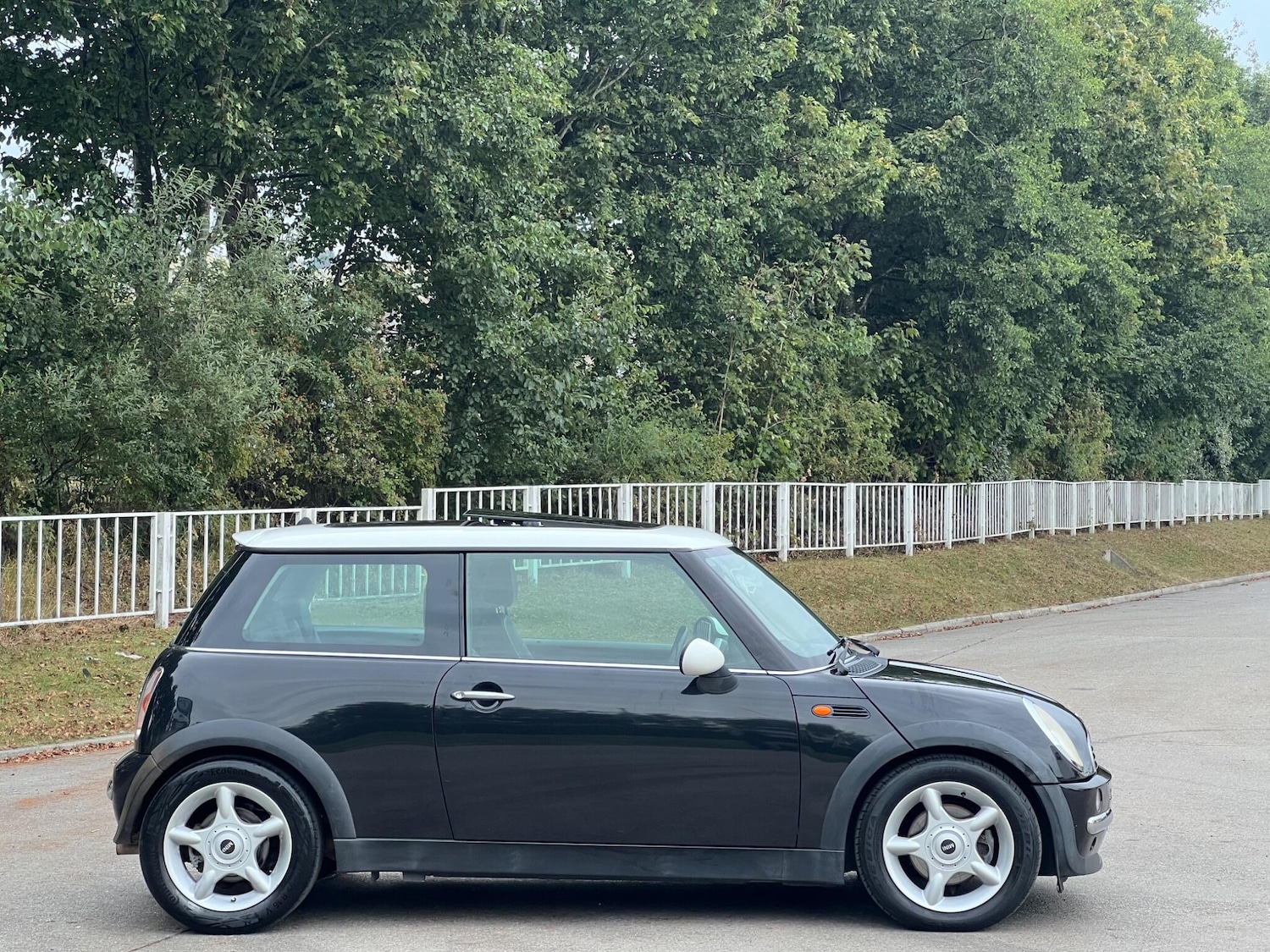 Used MINI Hatch 2002 for sale - 77455393: Photo 5