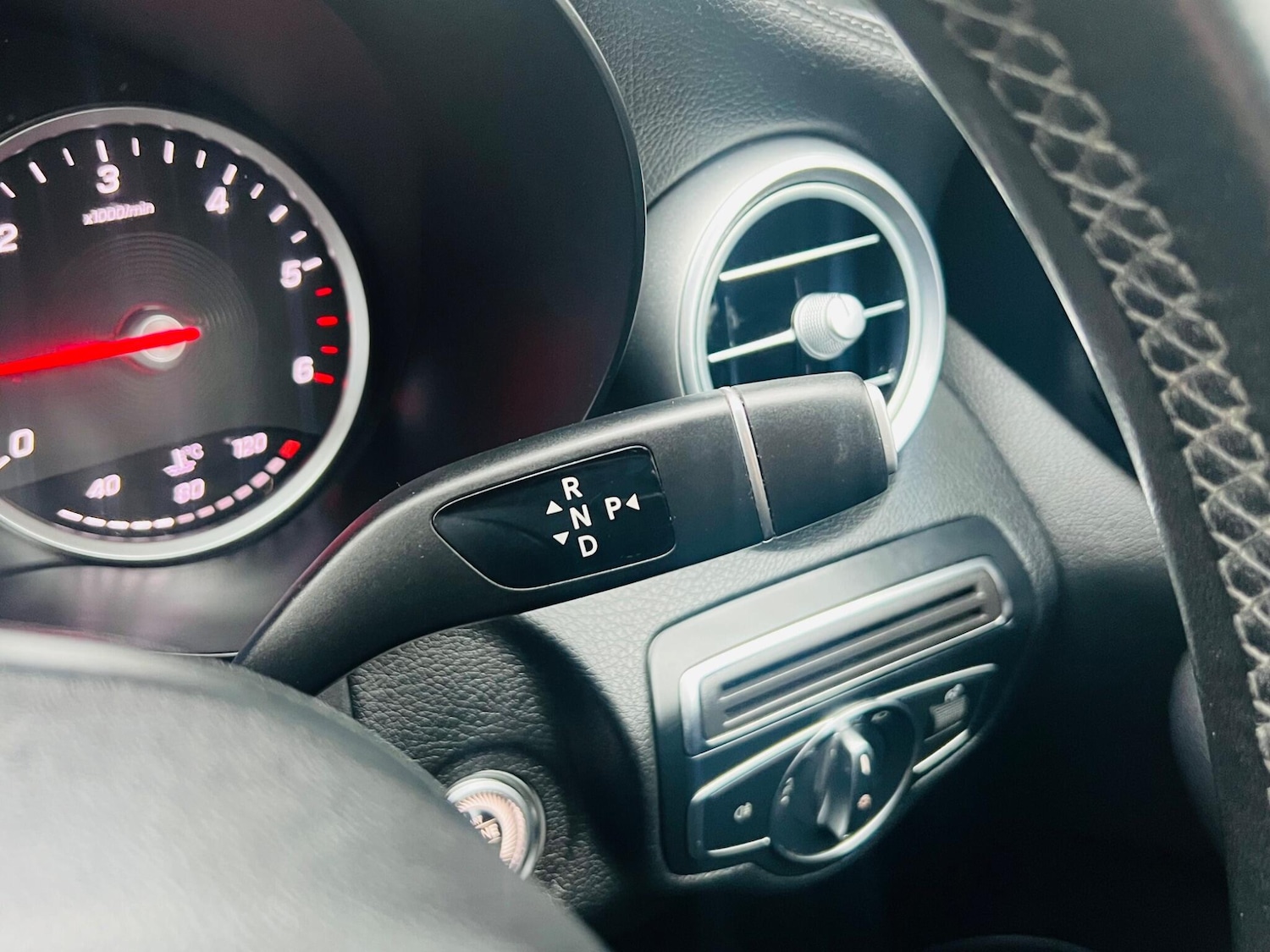 Used Mercedes-Benz C Class 2019 for sale - 77455572: Photo 48