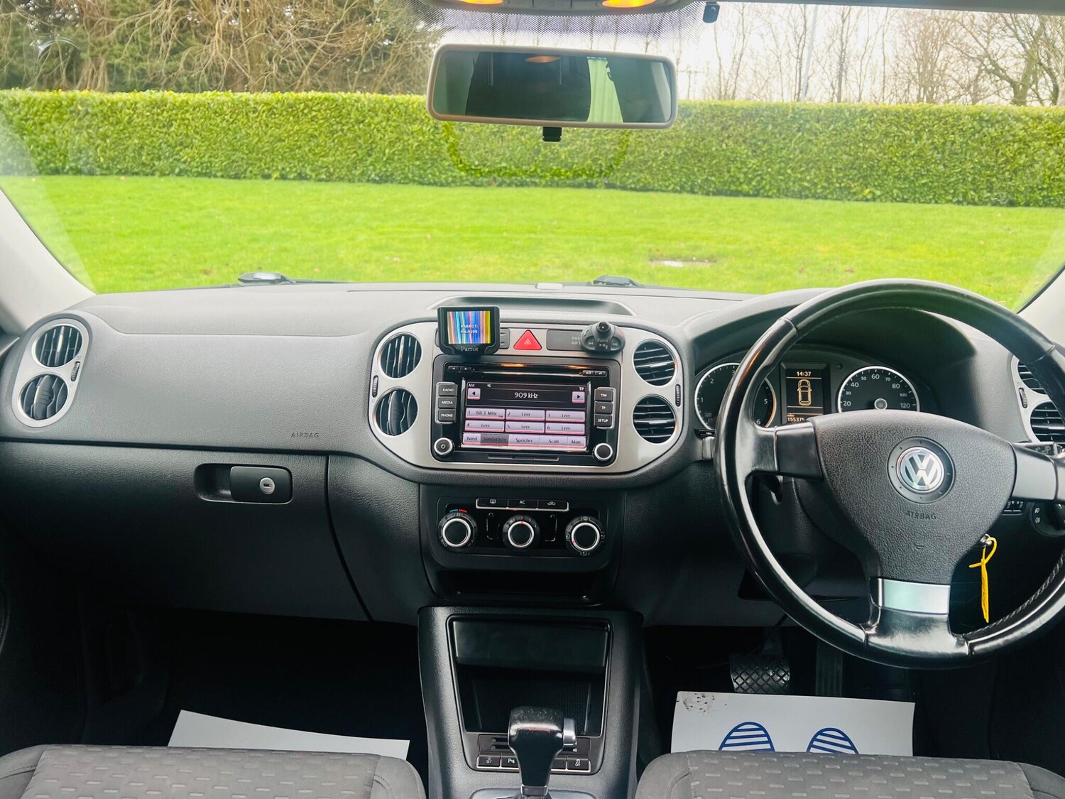 Used Volkswagen Tiguan 2010 for sale - 77455923: Photo 37