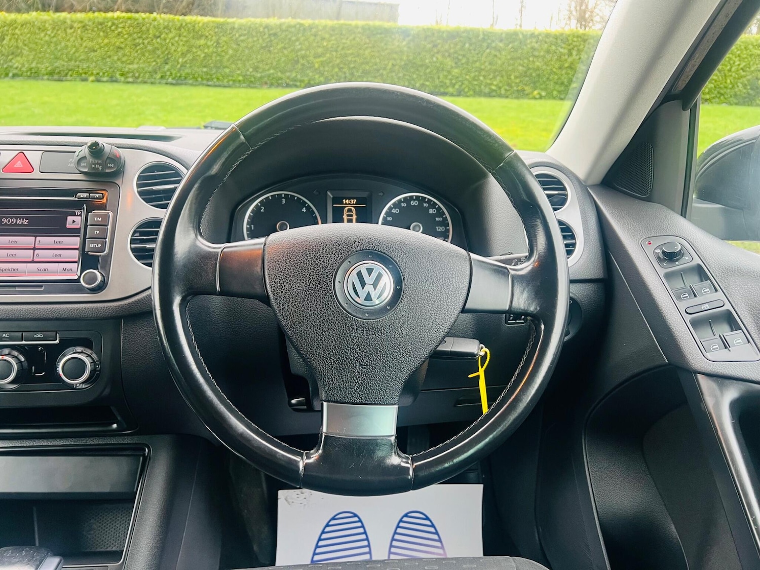 Used Volkswagen Tiguan 2010 for sale - 77455923: Photo 44