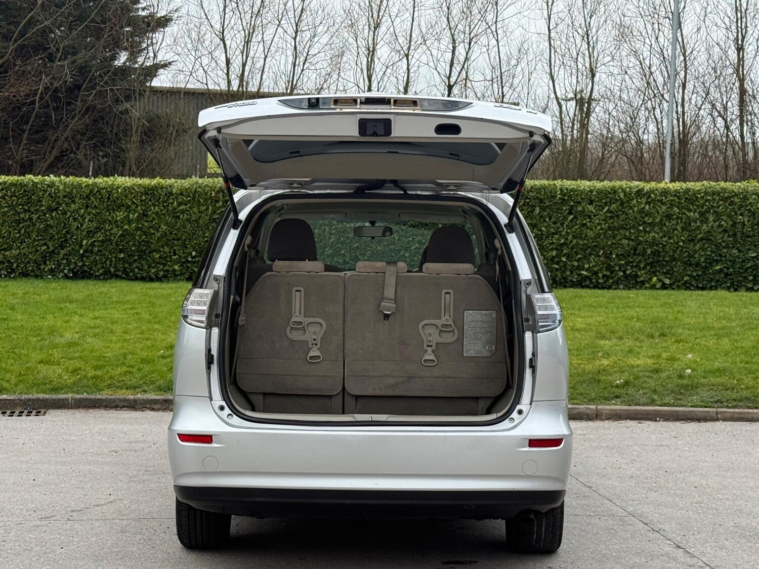 Used Toyota Estima 2023 for sale - 77658772: Photo 12