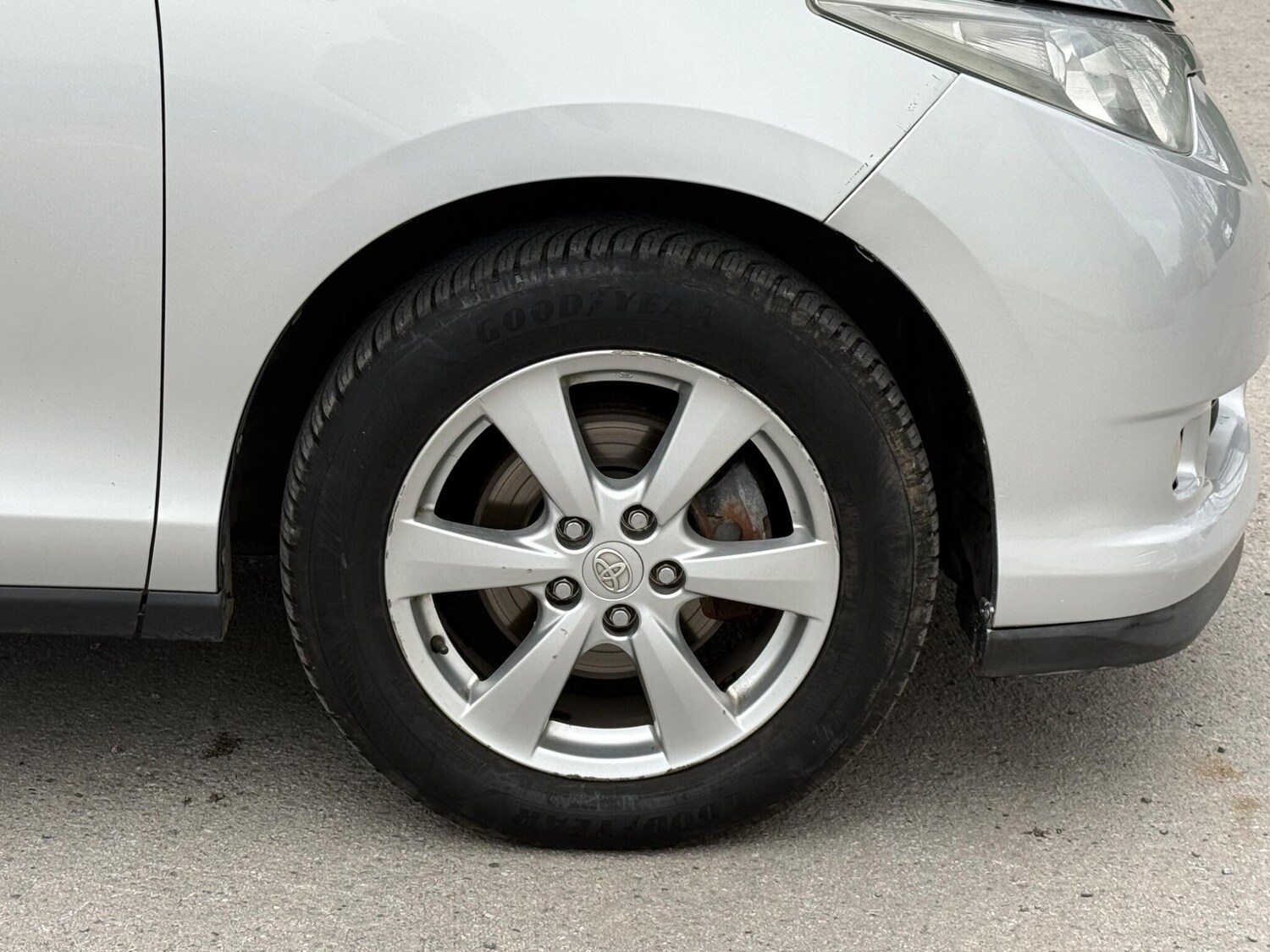 Used Toyota Estima 2023 for sale - 77658772: Photo 24