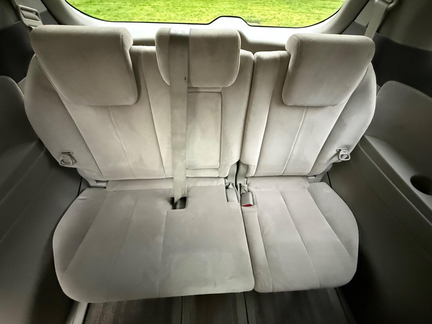 Used Toyota Estima 2023 for sale - 77658772: Photo 33