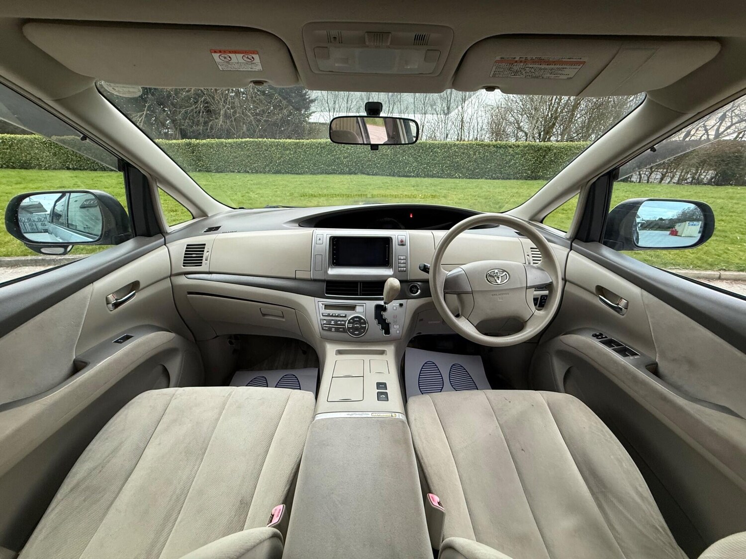 Used Toyota Estima 2023 for sale - 77658772: Photo 36