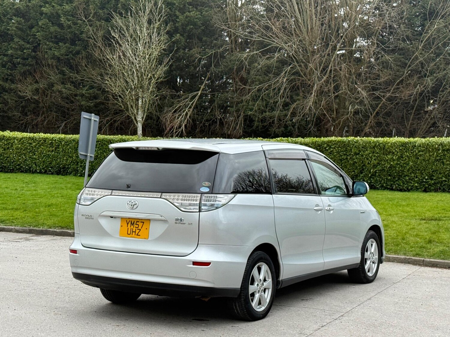 Used Toyota Estima 2023 for sale - 77658772: Photo 6