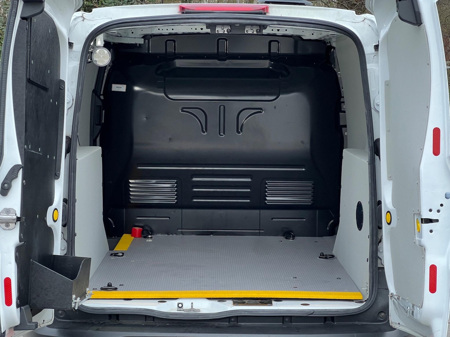 Used Ford Transit Connect 2020 for sale - 78116192: Photo 22