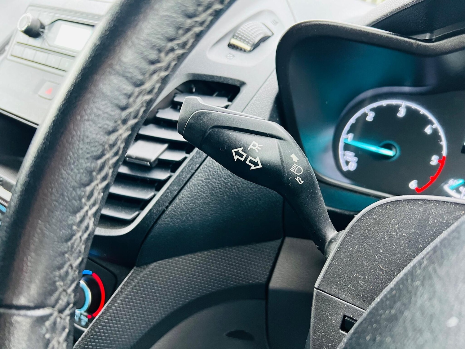 Used Ford Transit Connect 2020 for sale - 78116192: Photo 32