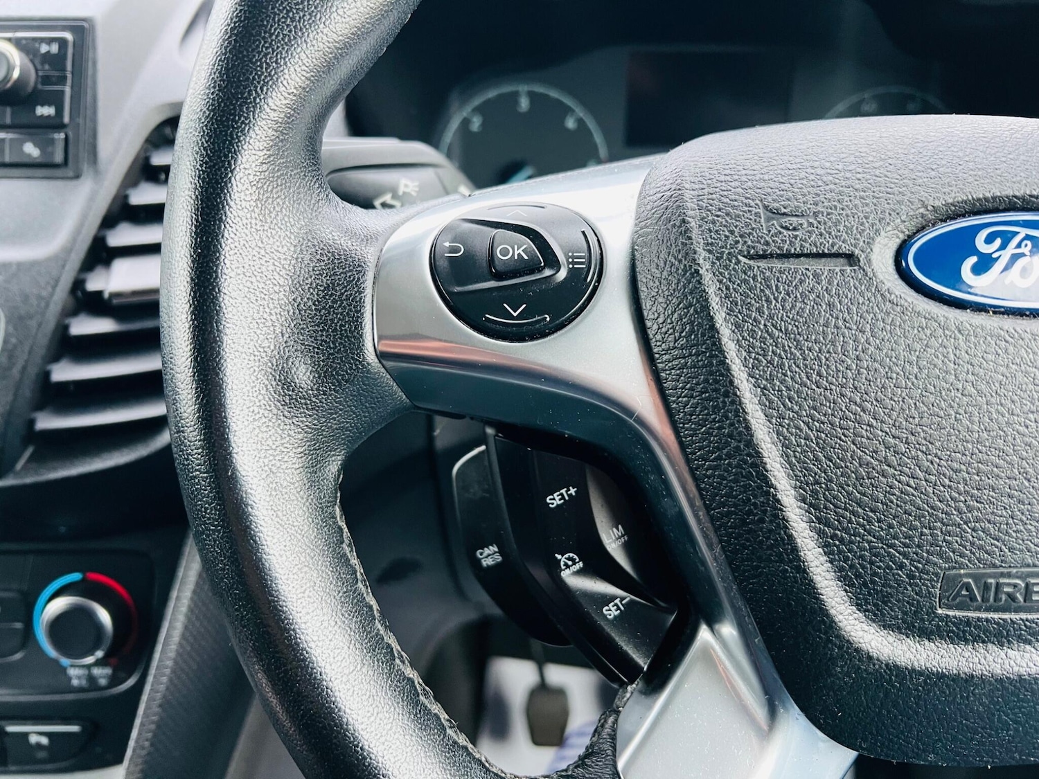 Used Ford Transit Connect 2020 for sale - 78116192: Photo 34