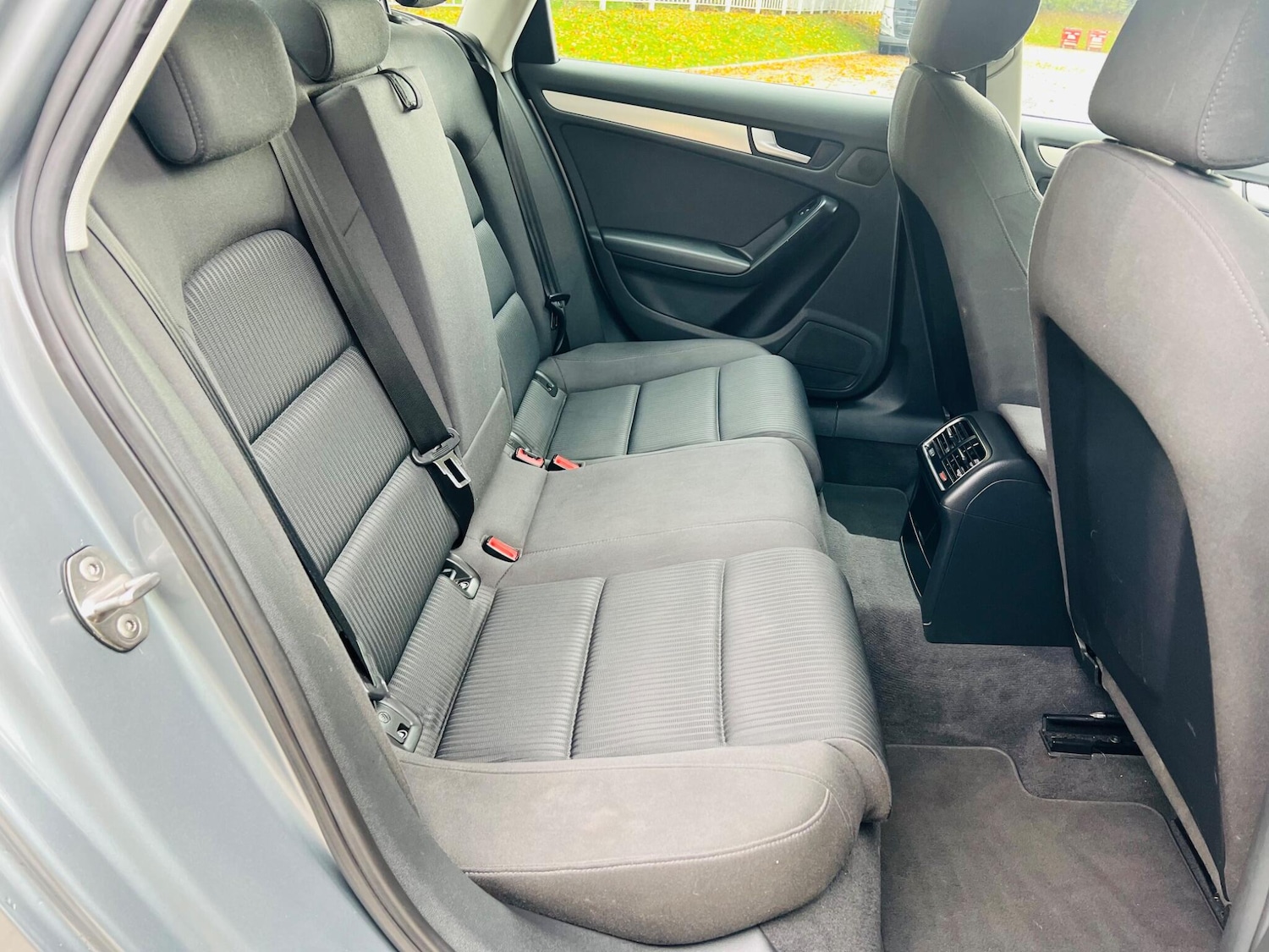 Used Audi A4 2010 for sale - 77455579: Photo 33