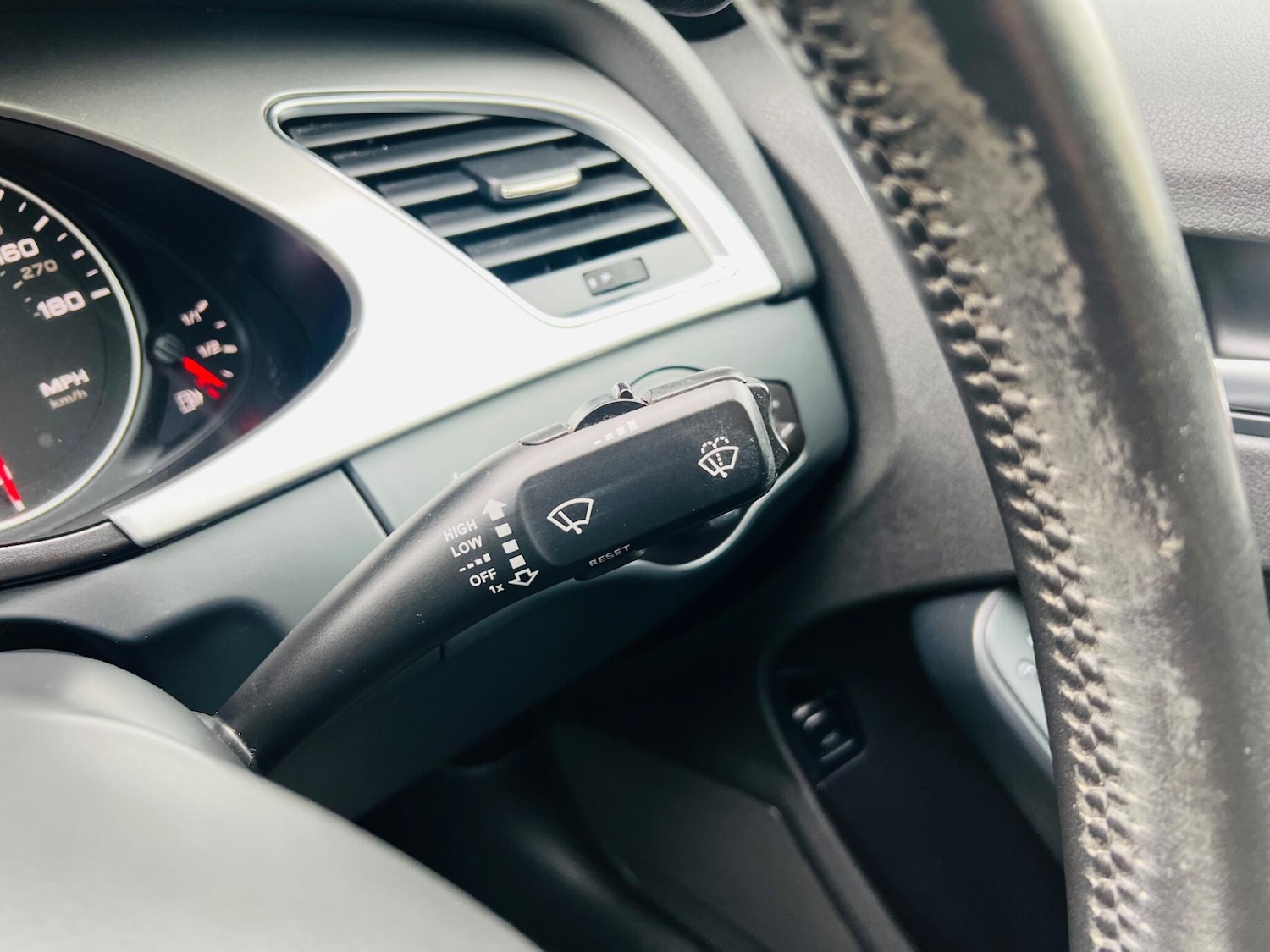 Used Audi A4 2010 for sale - 77455579: Photo 47