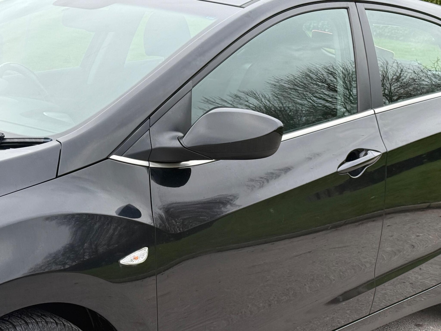 Used Hyundai i30 2015 for sale - 77637634: Photo 19