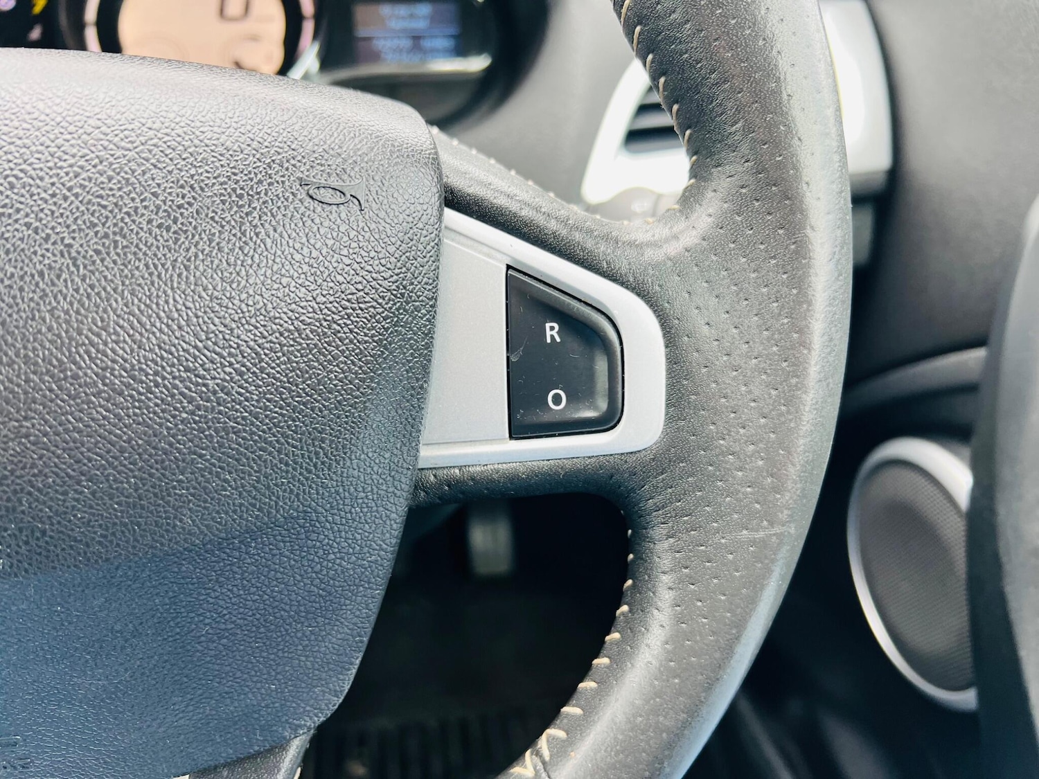 Used Renault Megane 2012 for sale - 77633211: Photo 47