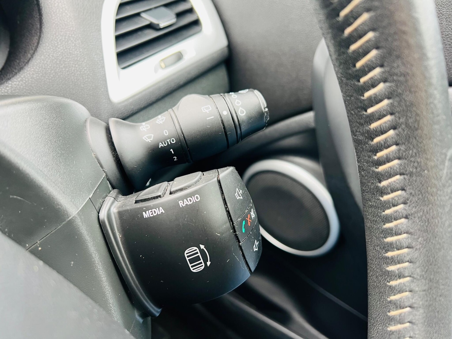 Used Renault Megane 2012 for sale - 77633211: Photo 49