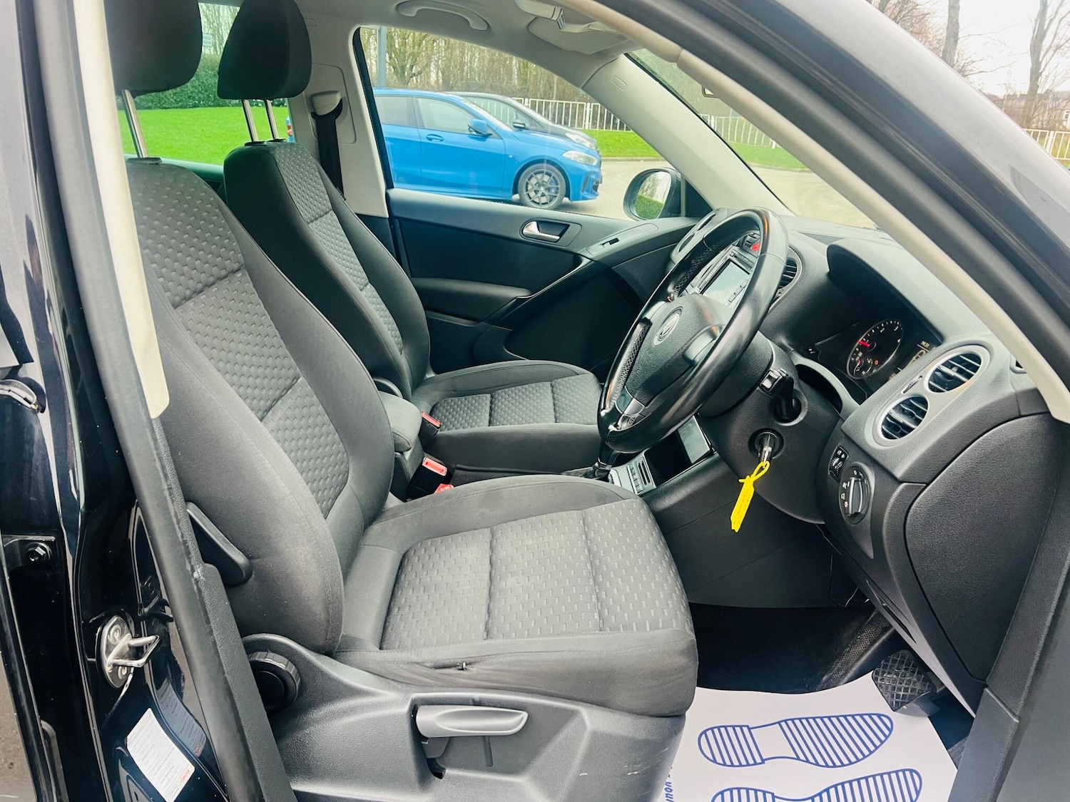 Used Volkswagen Tiguan 2010 for sale - 77524685: Photo 28