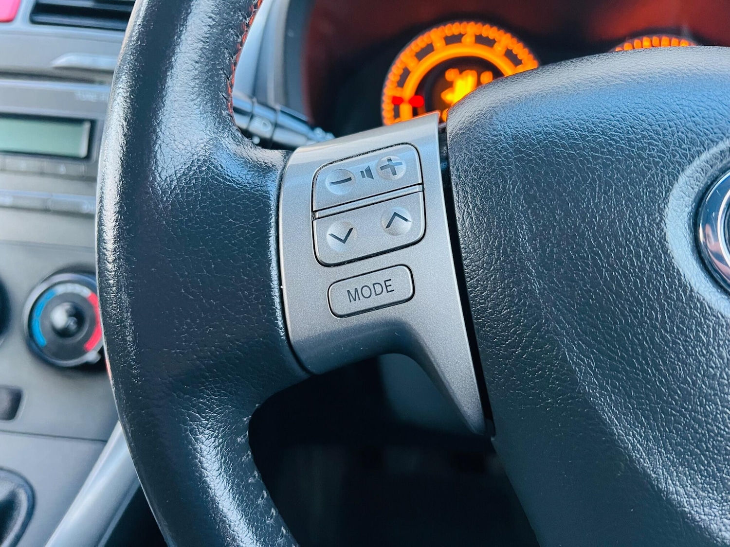 Used Toyota Auris 2009 for sale - 77883514: Photo 45