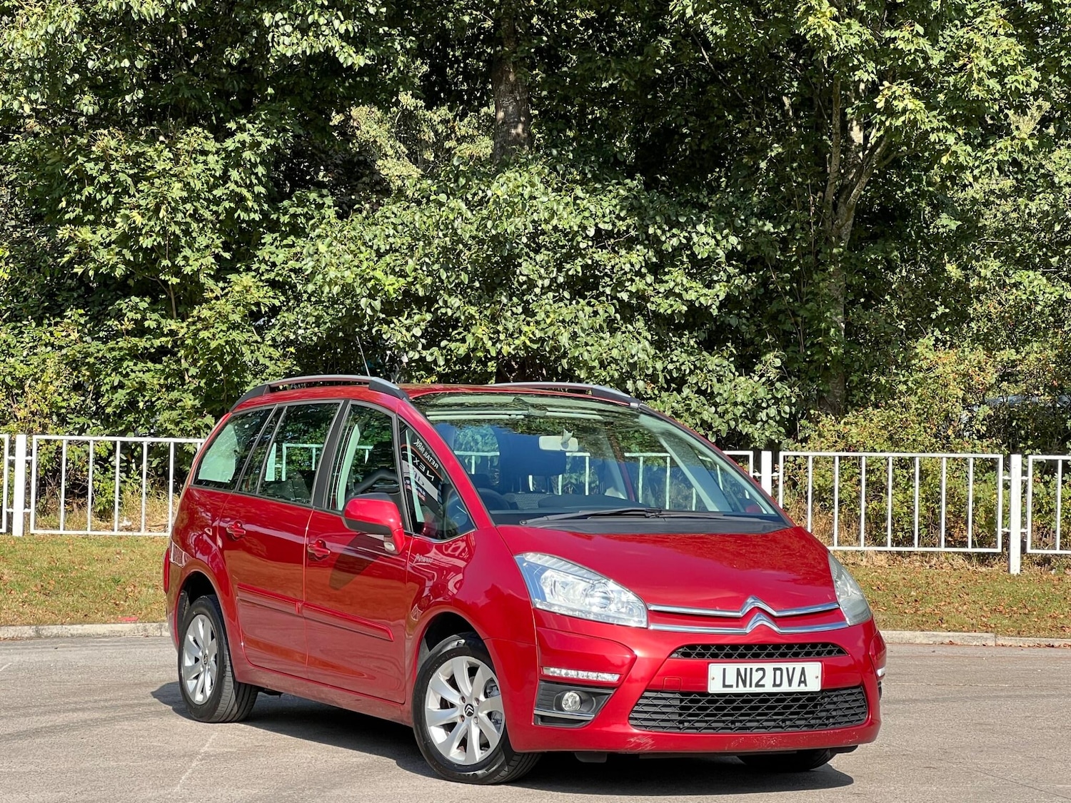 Used Citroen Grand C4 Picasso 2012 for sale - 77893054: Photo 4