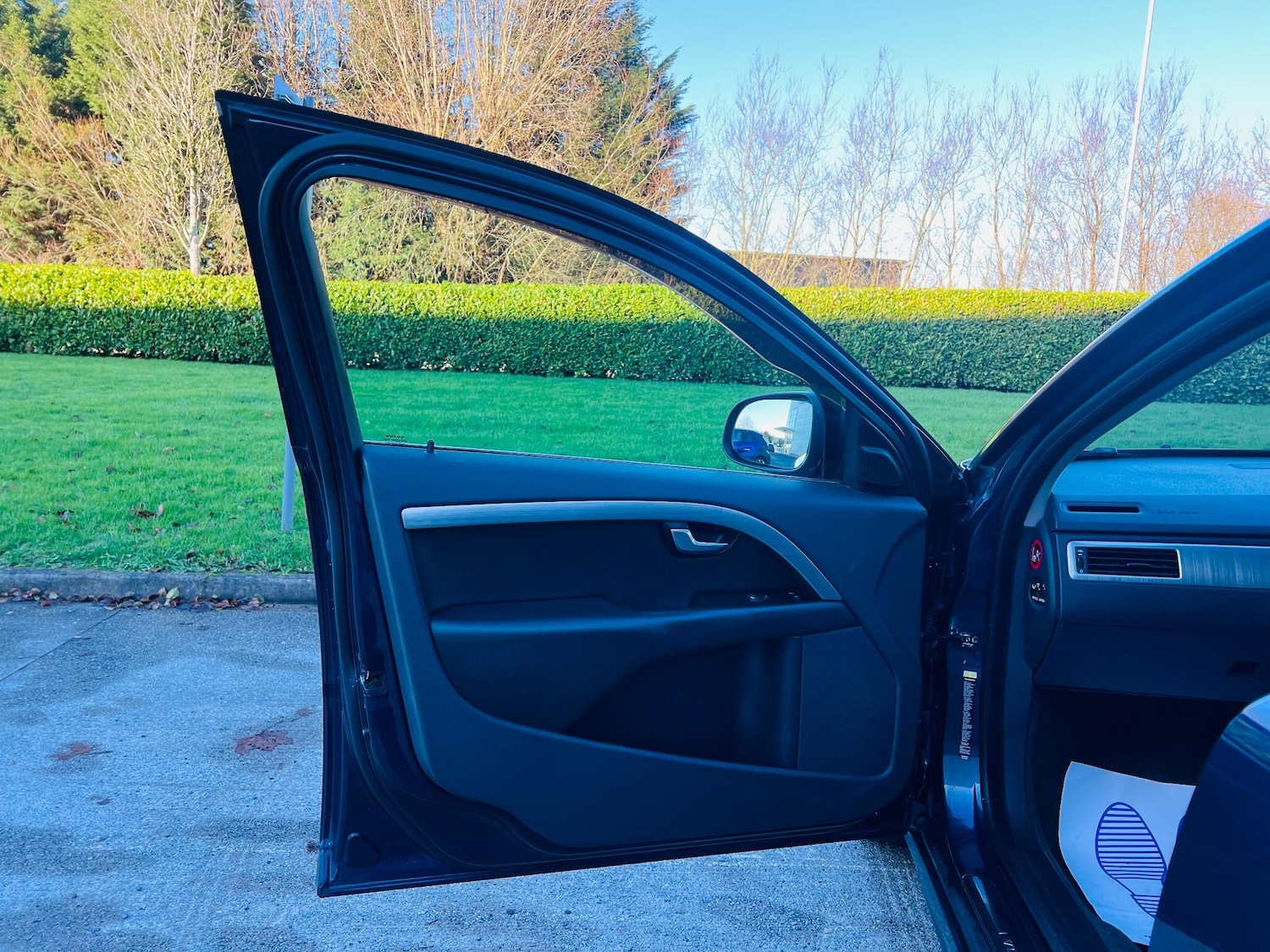 Used Volvo V70 2009 for sale - 77454970: Photo 24