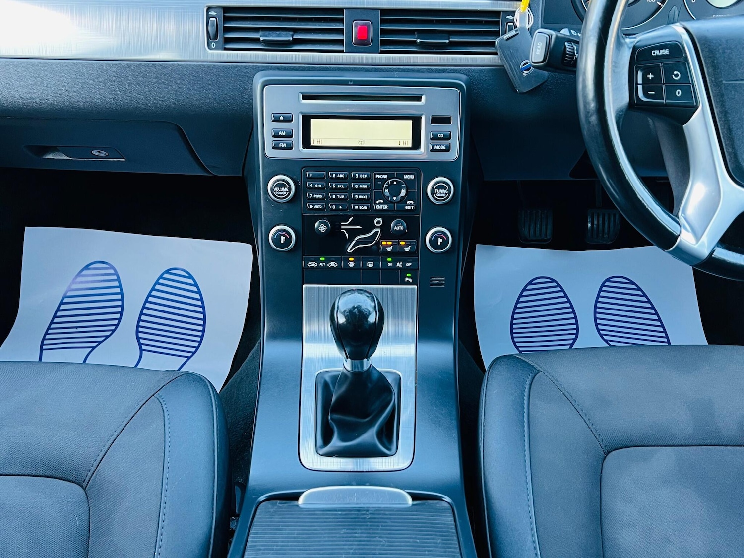 Used Volvo V70 2009 for sale - 77454970: Photo 38