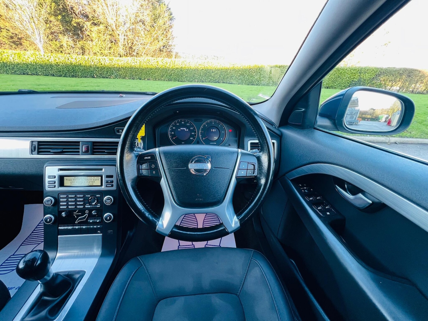 Used Volvo V70 2009 for sale - 77454970: Photo 41