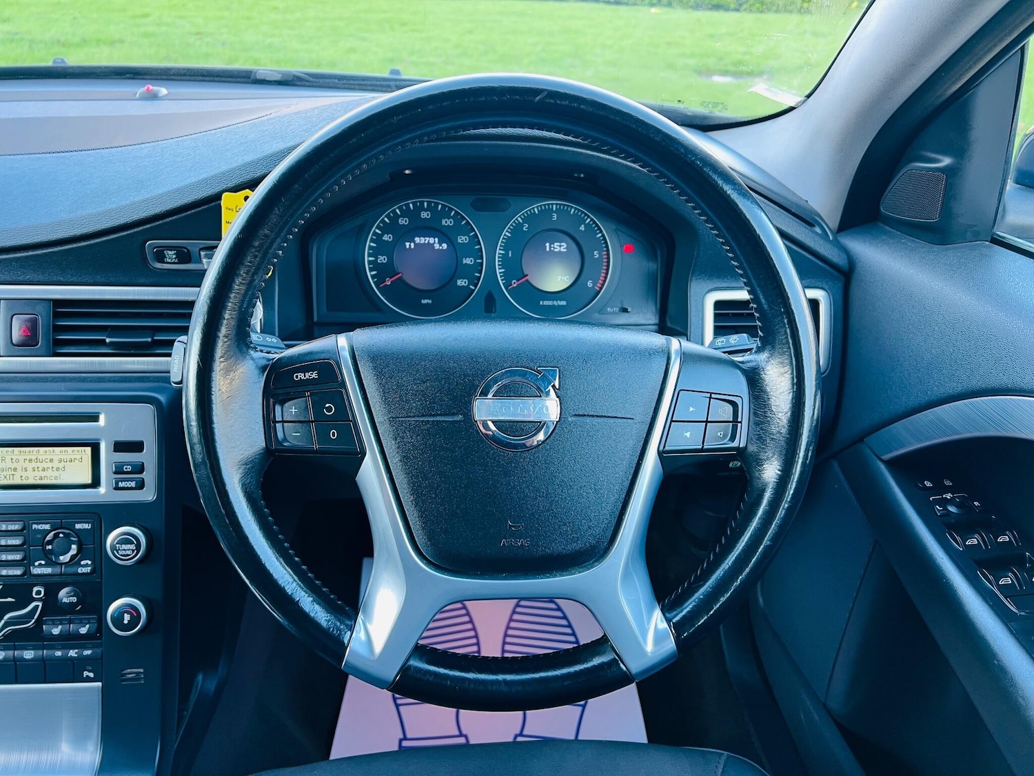 Used Volvo V70 2009 for sale - 77454970: Photo 42